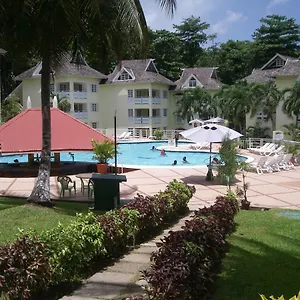 seaview-at-the-ridge-stunning-view-of-ocho-rios.comcaribbean.com/